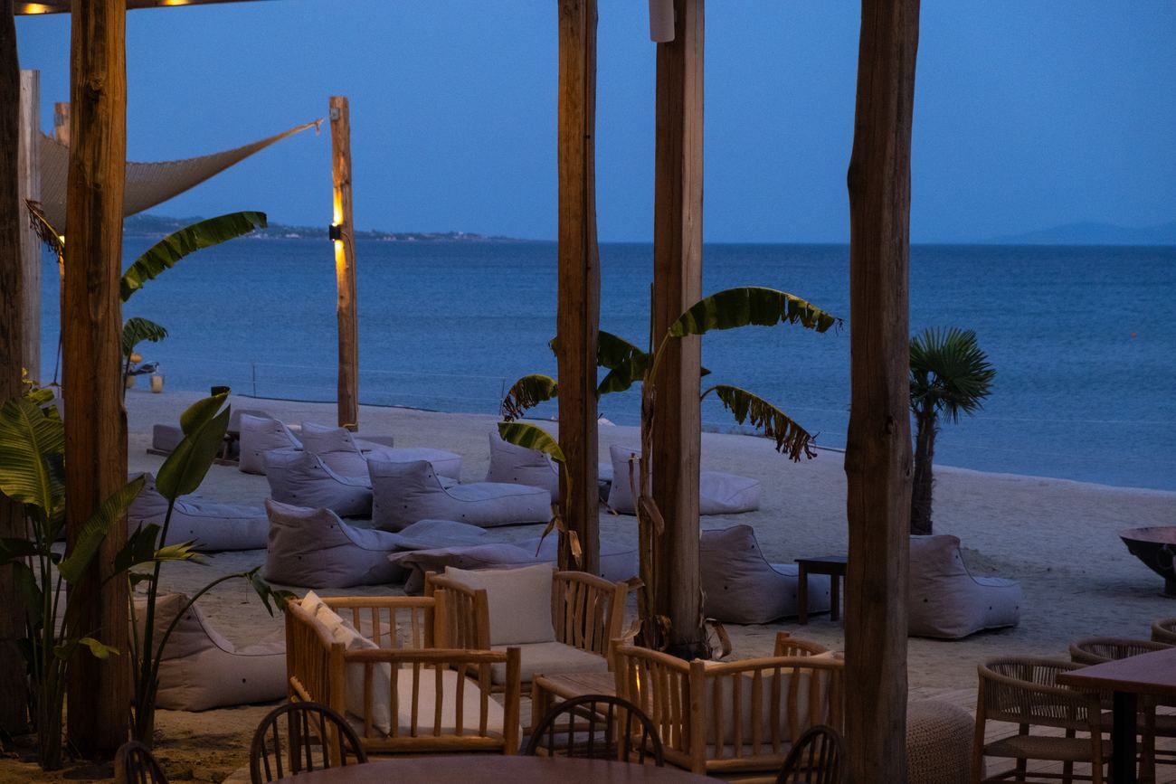 Blue-hour lounge at Alaya ready for a party
